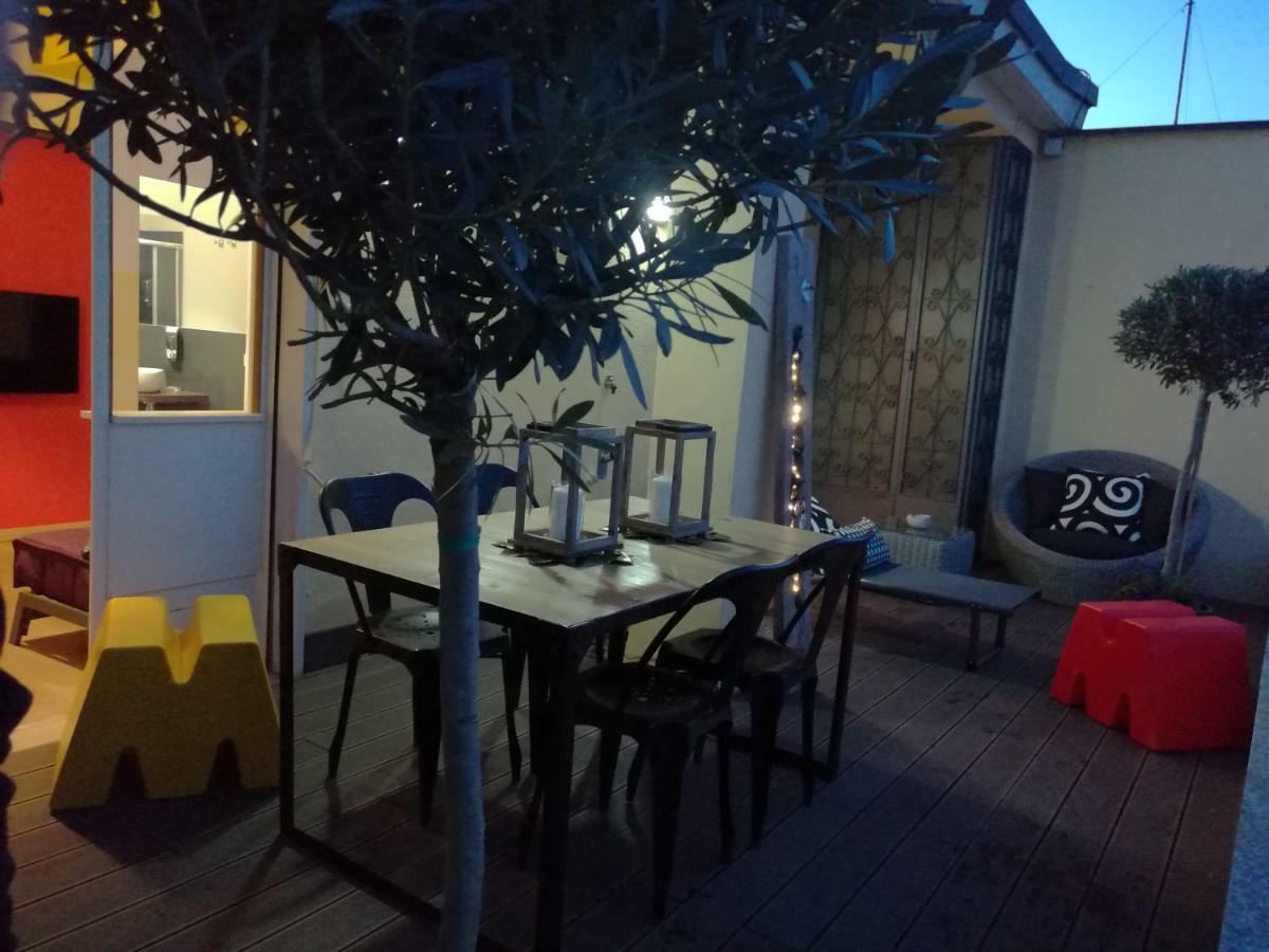 Sky6 Apartment Milan Bagian luar foto